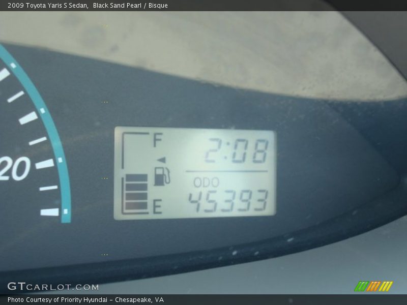 Black Sand Pearl / Bisque 2009 Toyota Yaris S Sedan