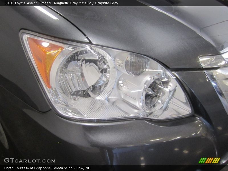 Magnetic Gray Metallic / Graphite Gray 2010 Toyota Avalon Limited
