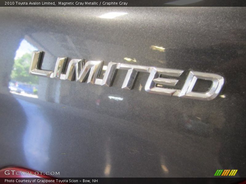 Magnetic Gray Metallic / Graphite Gray 2010 Toyota Avalon Limited
