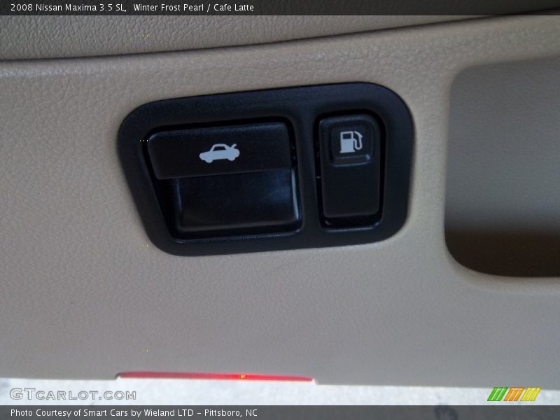 Winter Frost Pearl / Cafe Latte 2008 Nissan Maxima 3.5 SL