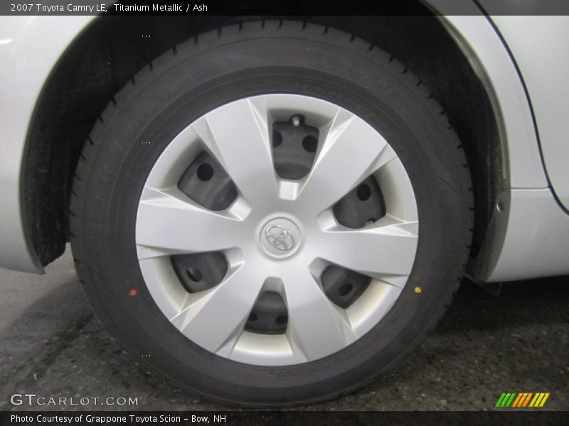 Titanium Metallic / Ash 2007 Toyota Camry LE