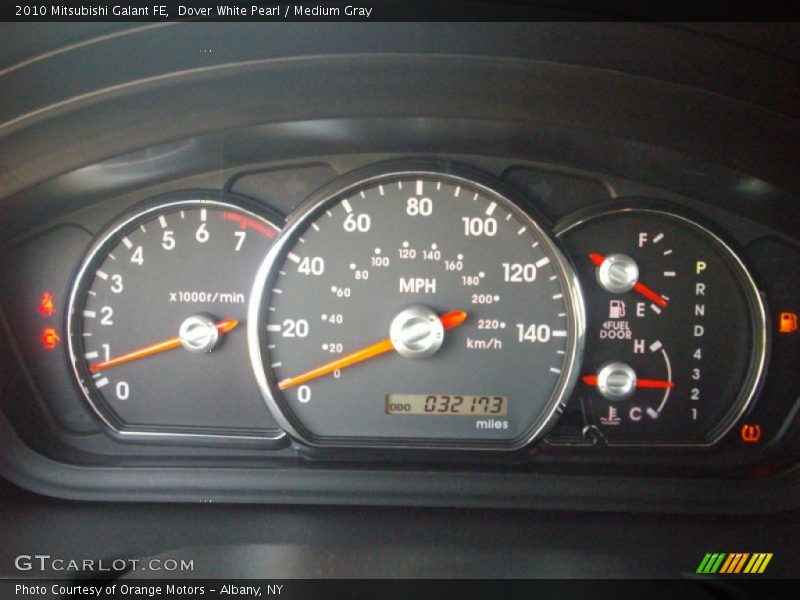 Dover White Pearl / Medium Gray 2010 Mitsubishi Galant FE