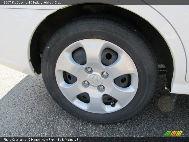 White / Gray 2007 Kia Spectra EX Sedan