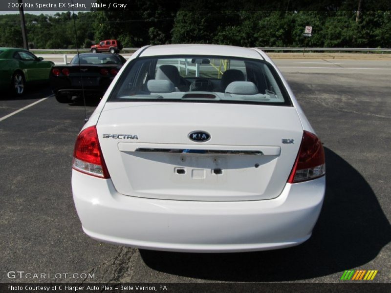 White / Gray 2007 Kia Spectra EX Sedan