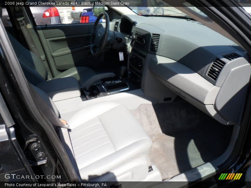 Black / Medium Slate Gray 2006 Jeep Grand Cherokee Laredo 4x4