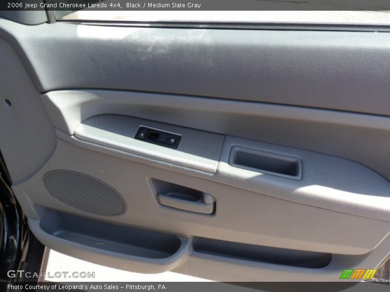 Black / Medium Slate Gray 2006 Jeep Grand Cherokee Laredo 4x4