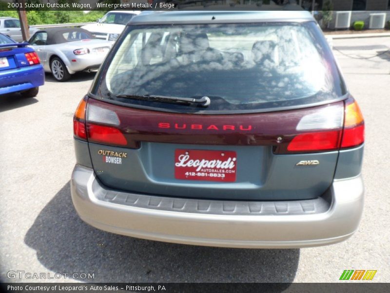 Wintergreen Metallic / Beige 2001 Subaru Outback Wagon