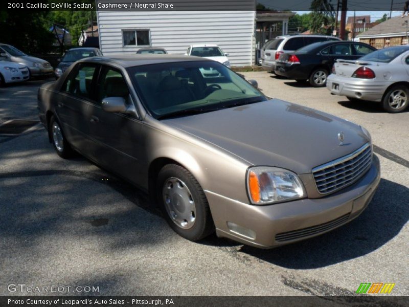 Cashmere / Neutral Shale 2001 Cadillac DeVille Sedan