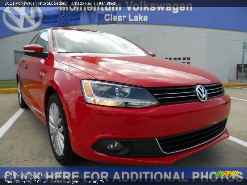 Tornado Red / Titan Black 2011 Volkswagen Jetta SEL Sedan