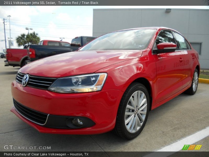 Tornado Red / Titan Black 2011 Volkswagen Jetta SEL Sedan