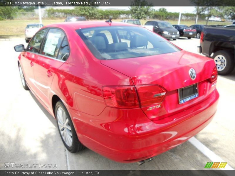 Tornado Red / Titan Black 2011 Volkswagen Jetta SEL Sedan