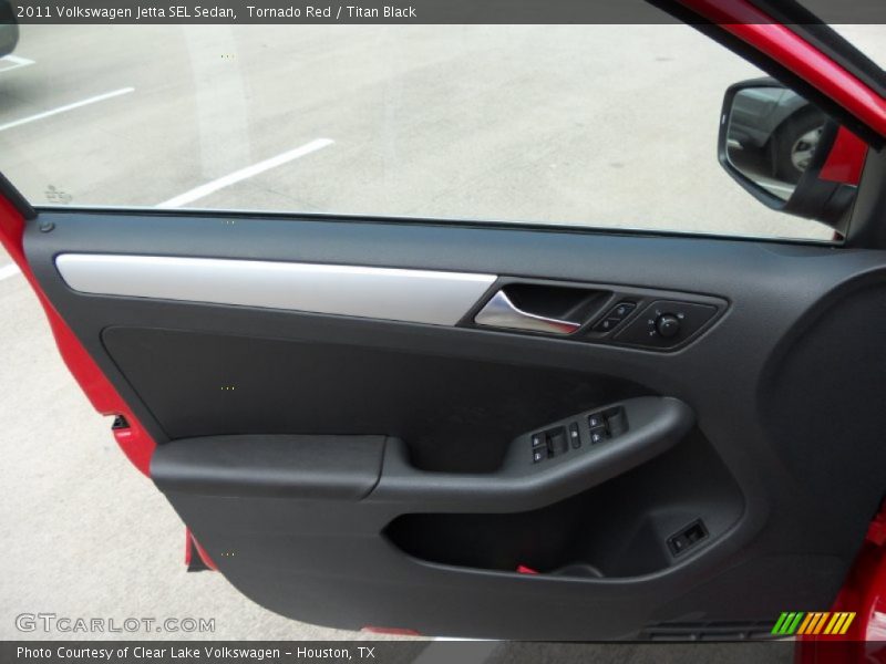 Tornado Red / Titan Black 2011 Volkswagen Jetta SEL Sedan