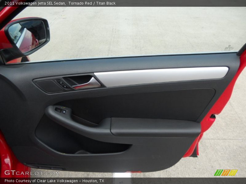 Tornado Red / Titan Black 2011 Volkswagen Jetta SEL Sedan