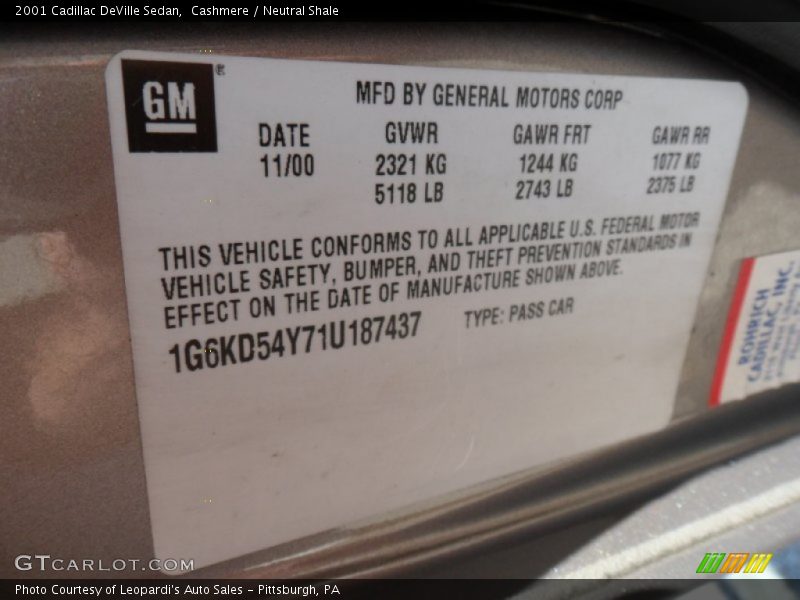 Cashmere / Neutral Shale 2001 Cadillac DeVille Sedan