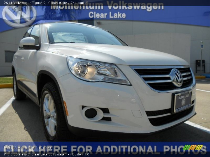Candy White / Charcoal 2011 Volkswagen Tiguan S