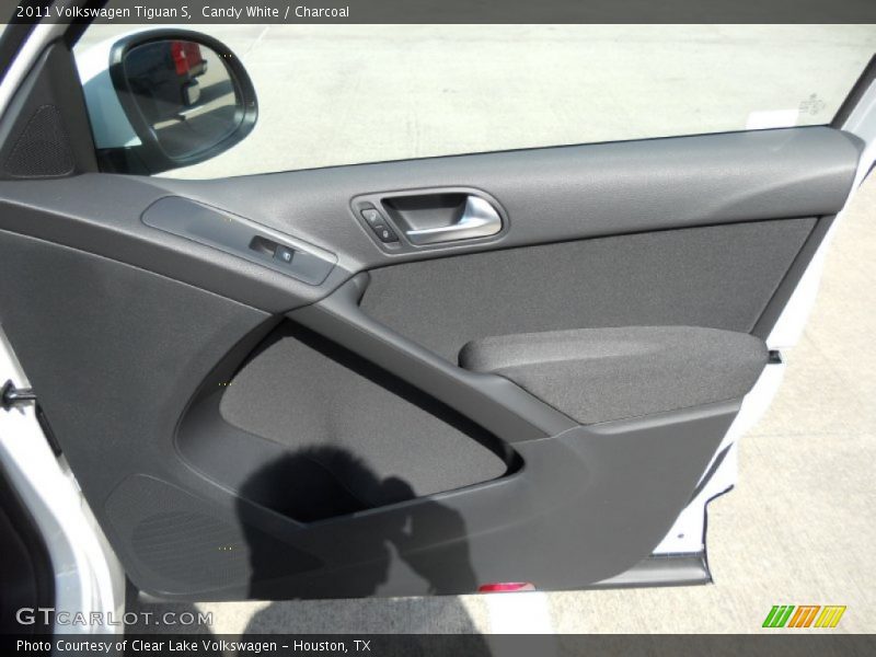 Candy White / Charcoal 2011 Volkswagen Tiguan S