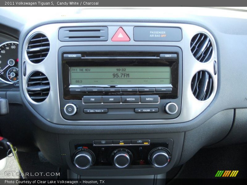 Candy White / Charcoal 2011 Volkswagen Tiguan S