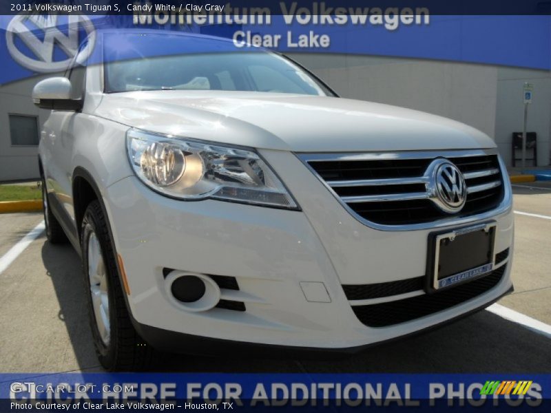 Candy White / Clay Gray 2011 Volkswagen Tiguan S