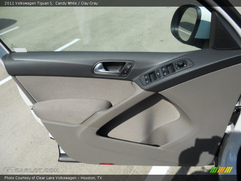 Candy White / Clay Gray 2011 Volkswagen Tiguan S