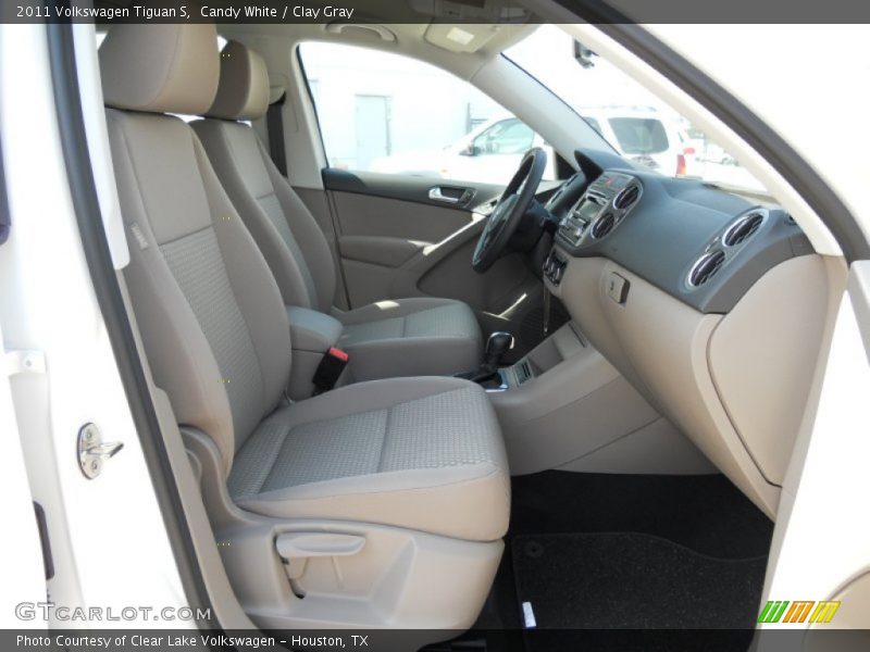 Candy White / Clay Gray 2011 Volkswagen Tiguan S