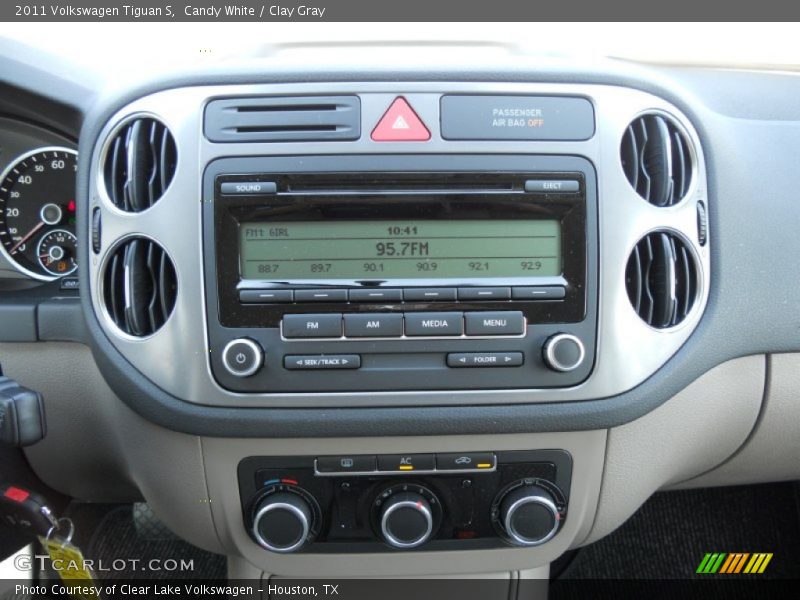 Candy White / Clay Gray 2011 Volkswagen Tiguan S