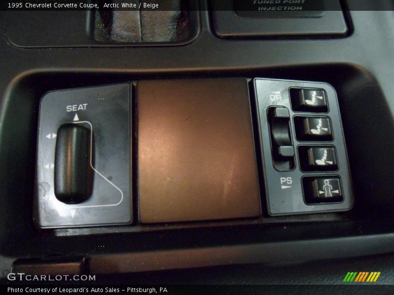 Controls of 1995 Corvette Coupe