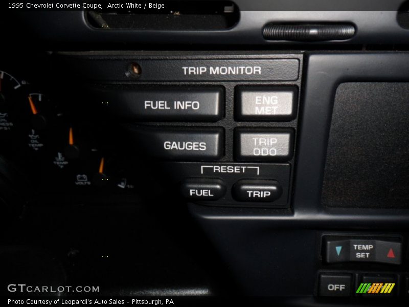 Controls of 1995 Corvette Coupe