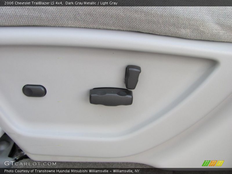Dark Gray Metallic / Light Gray 2006 Chevrolet TrailBlazer LS 4x4