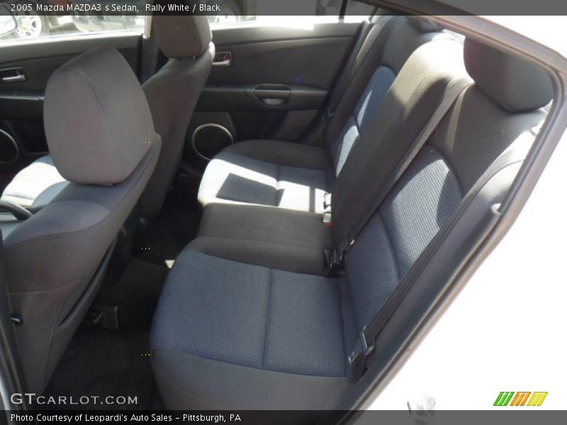 Rally White / Black 2005 Mazda MAZDA3 s Sedan