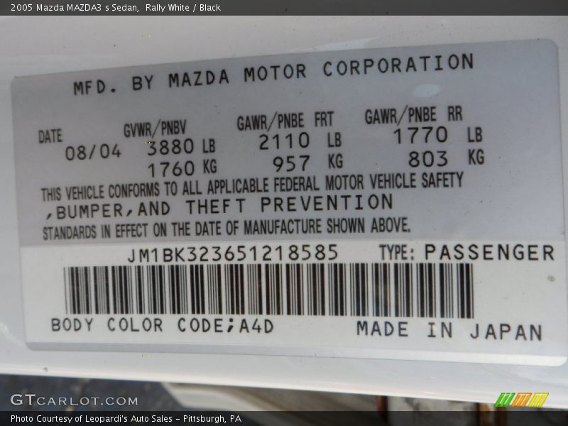 Rally White / Black 2005 Mazda MAZDA3 s Sedan