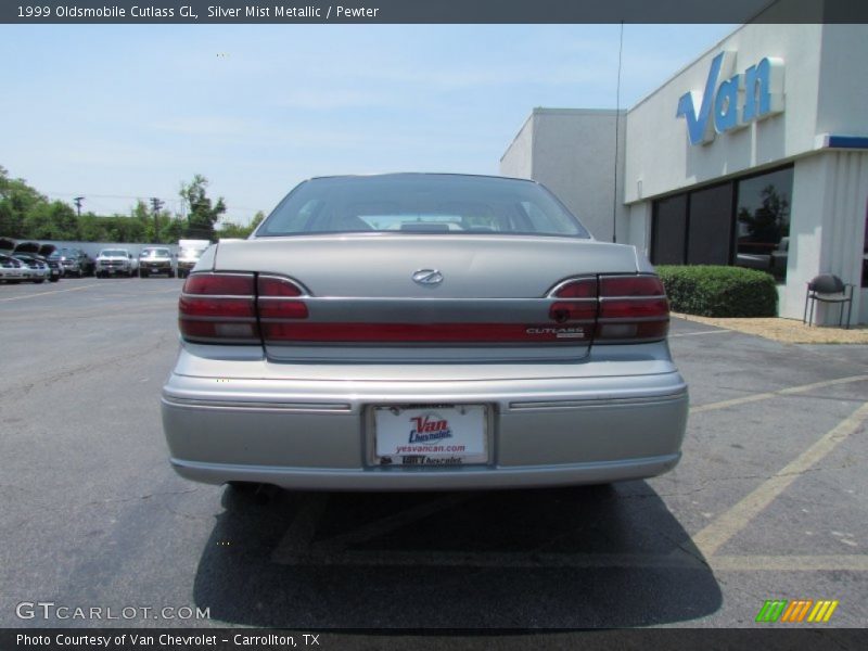 Silver Mist Metallic / Pewter 1999 Oldsmobile Cutlass GL