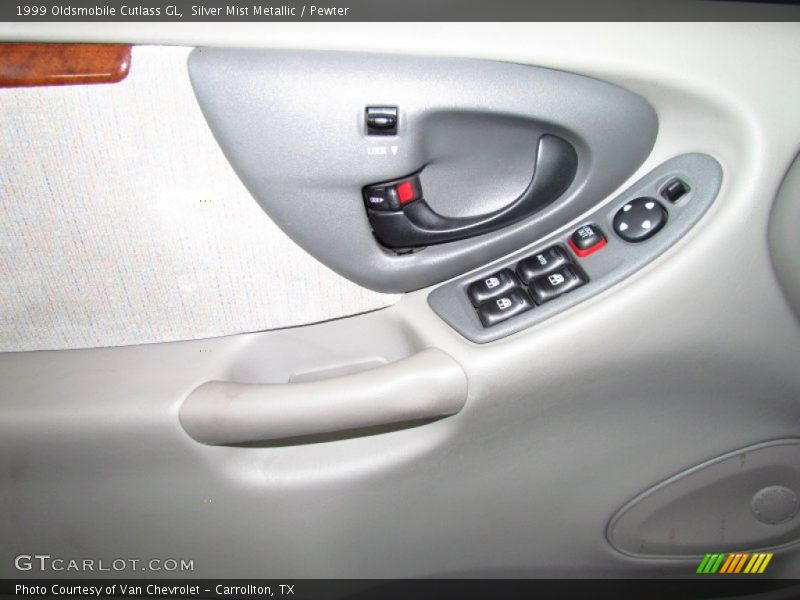 Silver Mist Metallic / Pewter 1999 Oldsmobile Cutlass GL