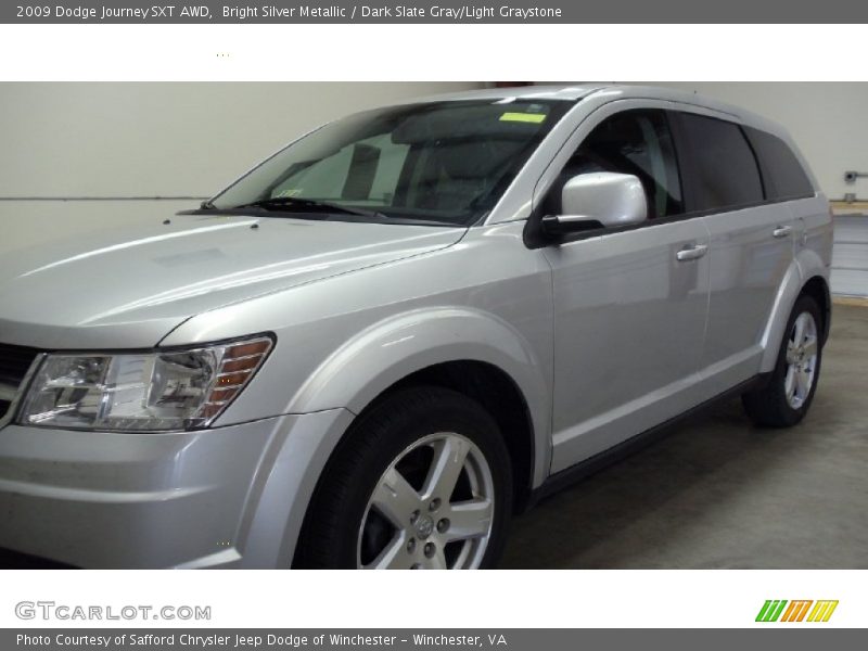 Bright Silver Metallic / Dark Slate Gray/Light Graystone 2009 Dodge Journey SXT AWD
