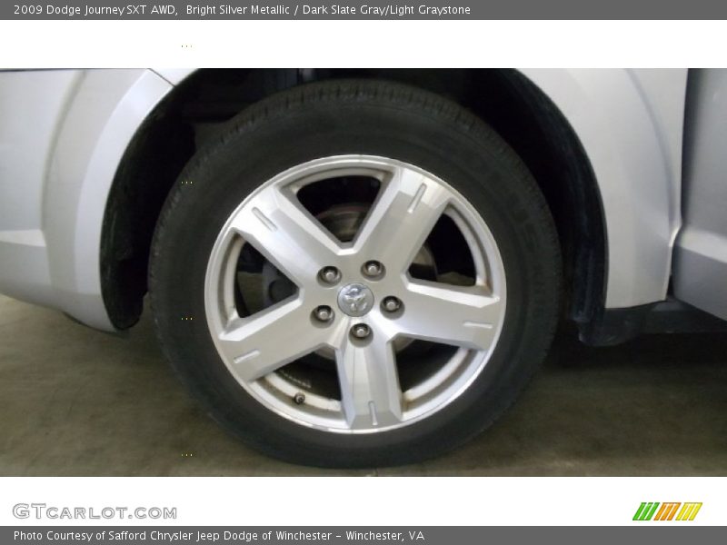 Bright Silver Metallic / Dark Slate Gray/Light Graystone 2009 Dodge Journey SXT AWD