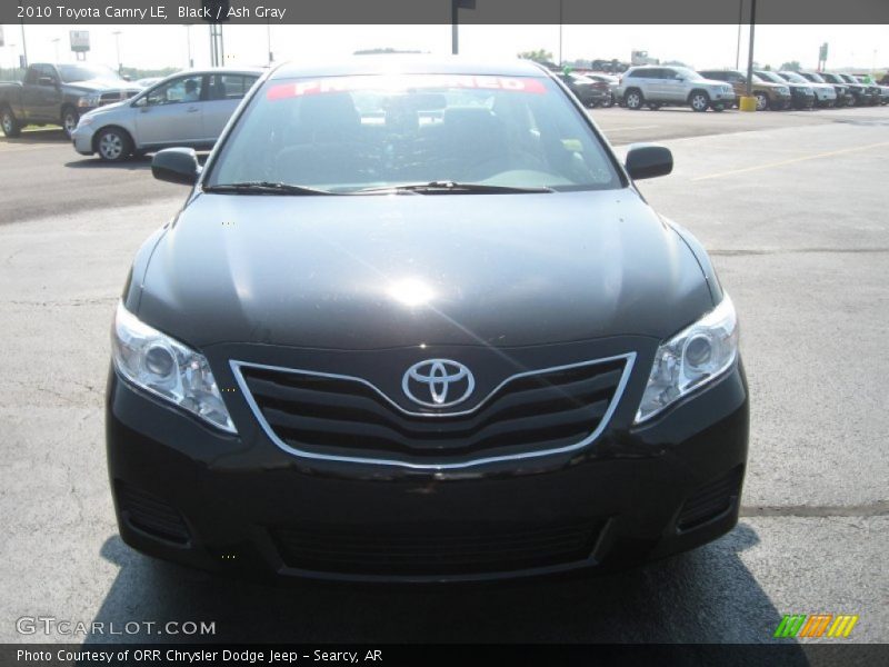 Black / Ash Gray 2010 Toyota Camry LE