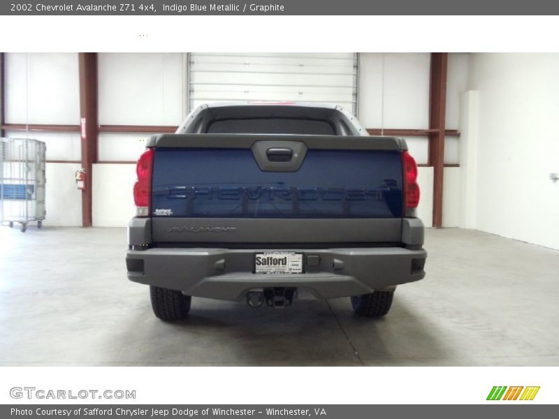 Indigo Blue Metallic / Graphite 2002 Chevrolet Avalanche Z71 4x4