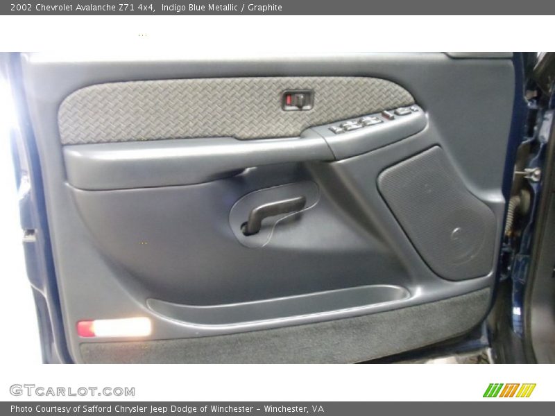 Indigo Blue Metallic / Graphite 2002 Chevrolet Avalanche Z71 4x4