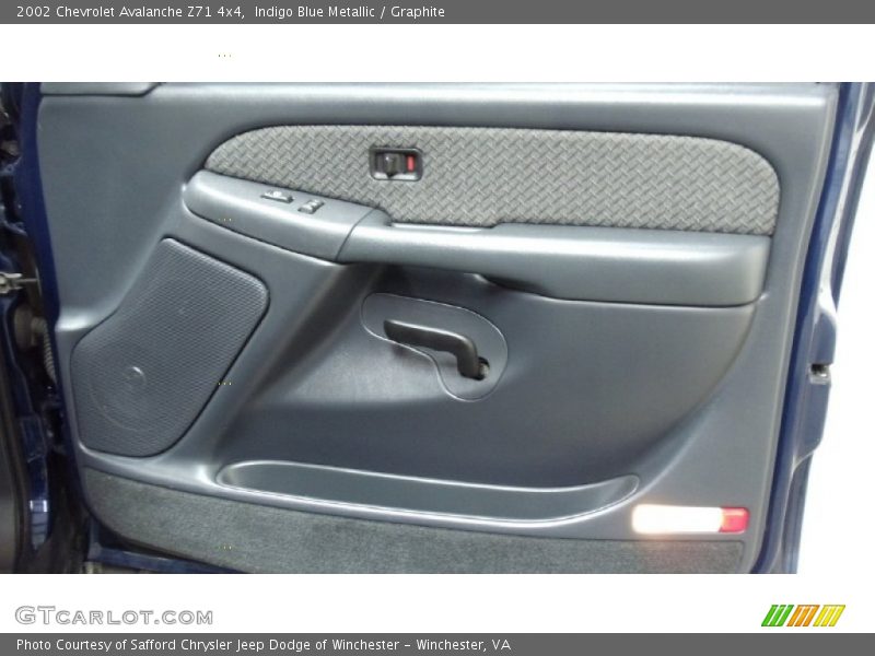 Indigo Blue Metallic / Graphite 2002 Chevrolet Avalanche Z71 4x4