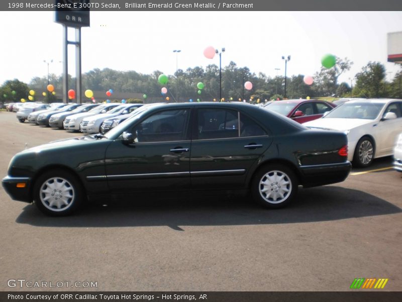 Brilliant Emerald Green Metallic / Parchment 1998 Mercedes-Benz E 300TD Sedan