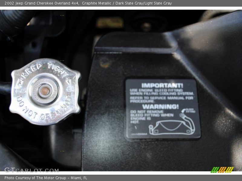 Graphite Metallic / Dark Slate Gray/Light Slate Gray 2002 Jeep Grand Cherokee Overland 4x4