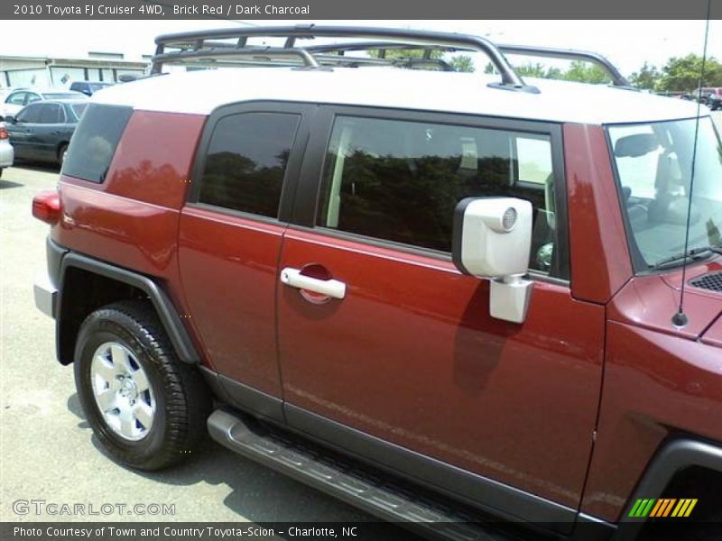 Brick Red / Dark Charcoal 2010 Toyota FJ Cruiser 4WD