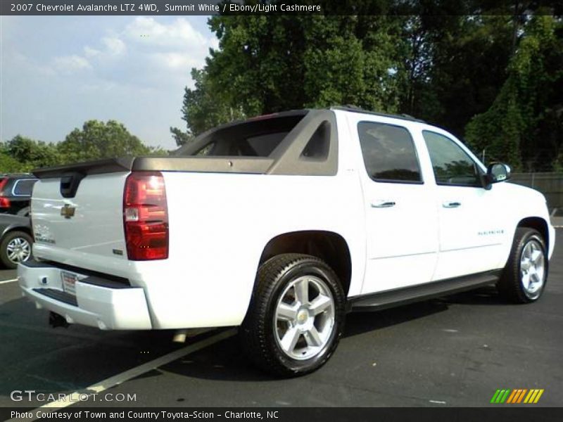 Summit White / Ebony/Light Cashmere 2007 Chevrolet Avalanche LTZ 4WD