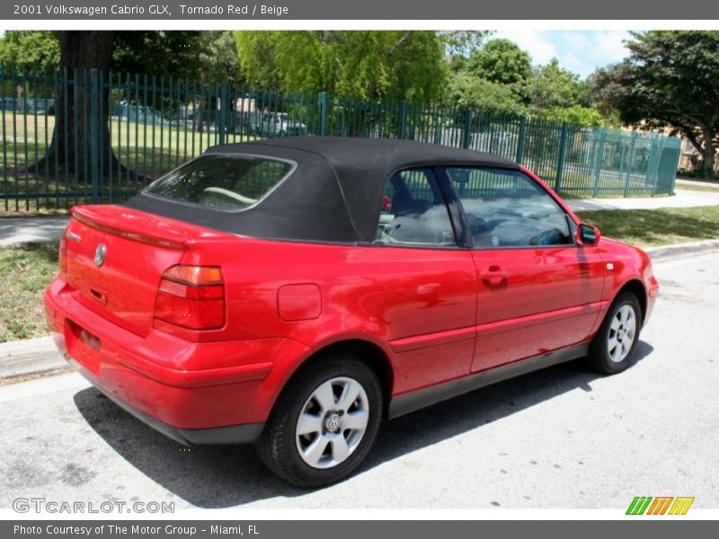 Tornado Red / Beige 2001 Volkswagen Cabrio GLX