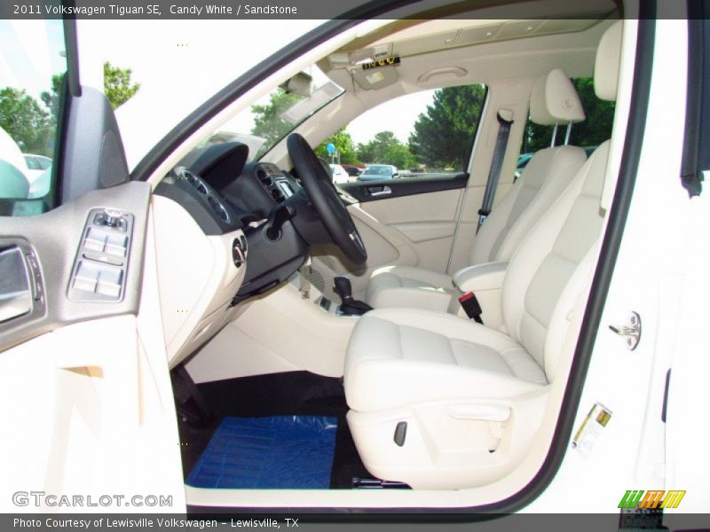 Candy White / Sandstone 2011 Volkswagen Tiguan SE