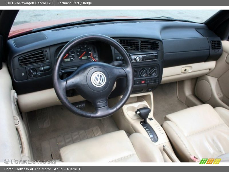 Dashboard of 2001 Cabrio GLX