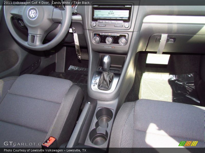 Candy White / Titan Black 2011 Volkswagen Golf 4 Door