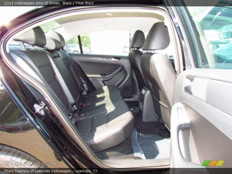 Black / Titan Black 2011 Volkswagen Jetta SE Sedan