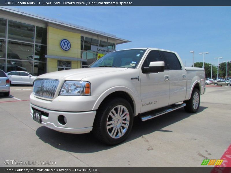 Oxford White / Light Parchment/Espresso 2007 Lincoln Mark LT SuperCrew