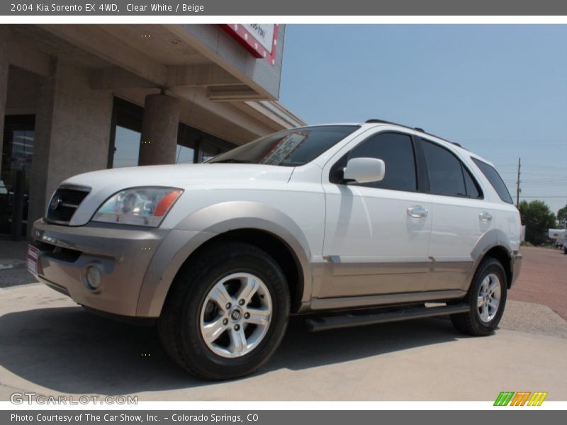 Clear White / Beige 2004 Kia Sorento EX 4WD