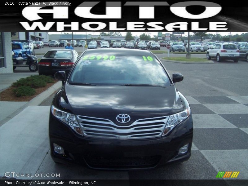 Black / Ivory 2010 Toyota Venza I4
